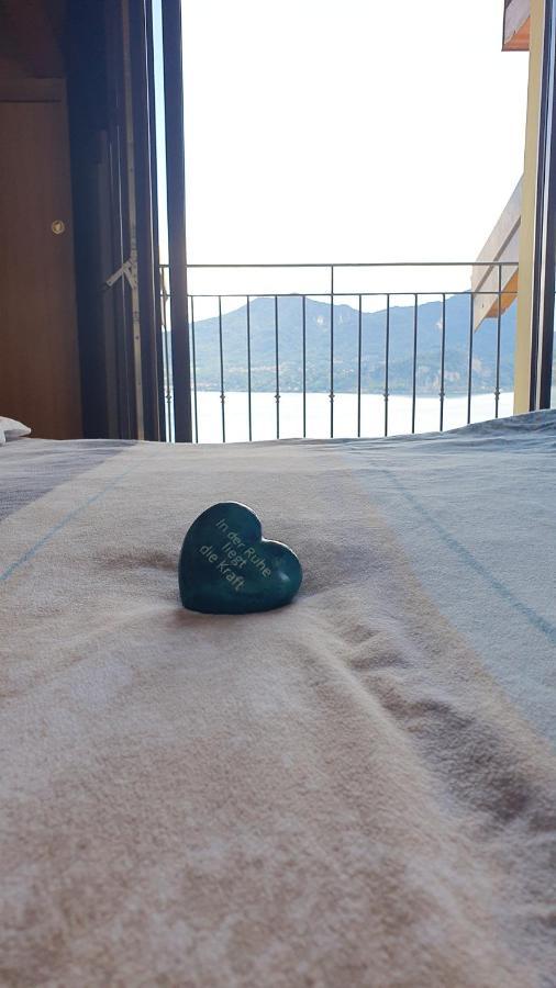 Bella Vista Lago Maggiore Ghiffa Bagian luar foto