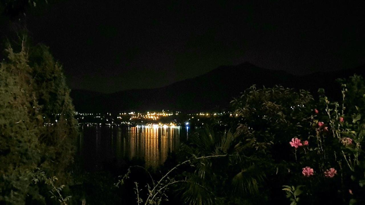 Bella Vista Lago Maggiore Ghiffa Bagian luar foto