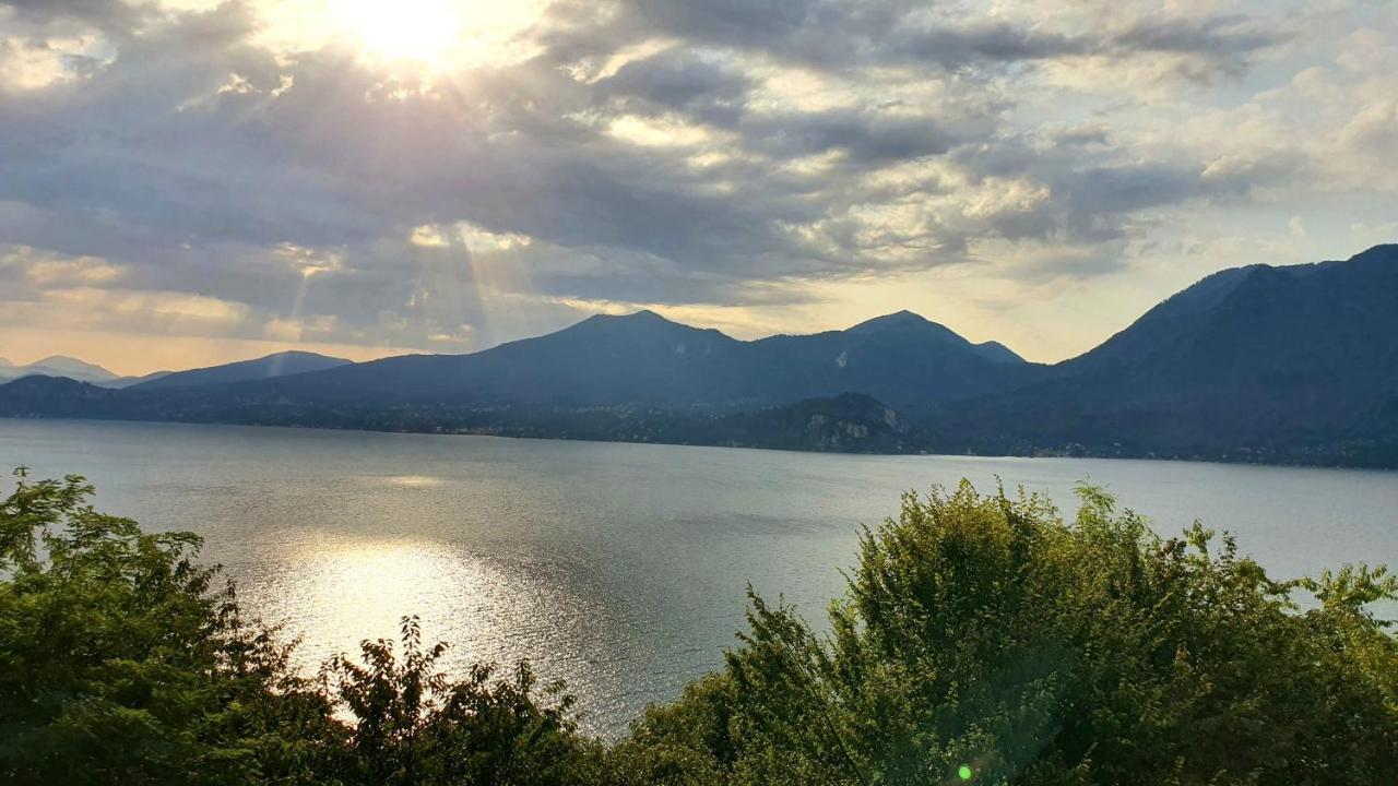 Bella Vista Lago Maggiore Ghiffa Bagian luar foto