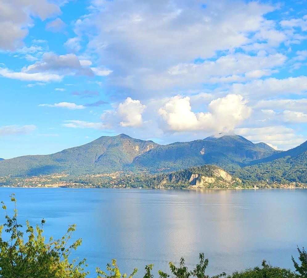 Bella Vista Lago Maggiore Ghiffa Bagian luar foto